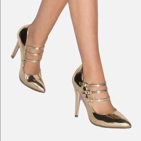 Shoe Dazzle Shoes - Gold Heels